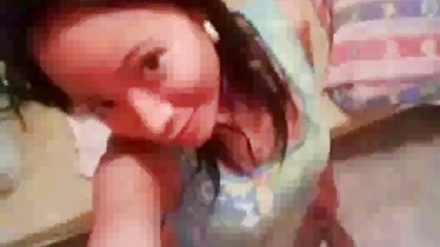 İnanılmaz : Busty arvad koca filmləri zamanı yad adamlar tərəfindən gangbanged olur Azeri porno