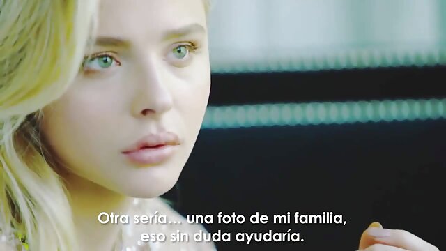 İnanılmaz :  Möhtəşəm körpə Lena Paul bığlı ögey atasına pişik verir Azeri porno 