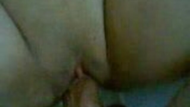 İnanılmaz :  Slutty MILF gangbang təşəbbüsü və onun əri iştirak edir Azeri porno 
